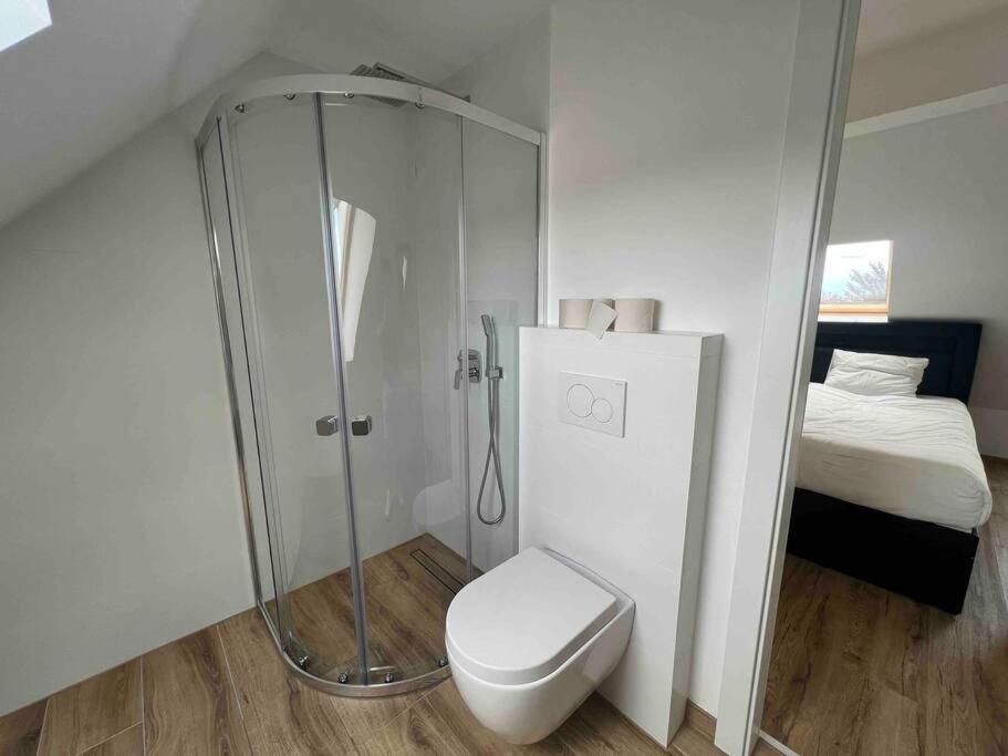 Ledion 3C - Neubauwohnung Gleich Bei Der Bushaltestelle Wina Bagian luar foto